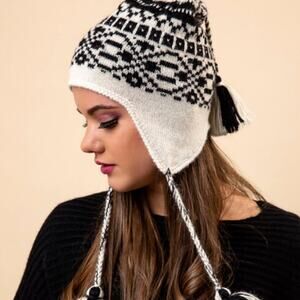 Knit Hat with Ear Flaps Intarsia Chunky Tie Neck Winter Cap Apres Ski Snowboard